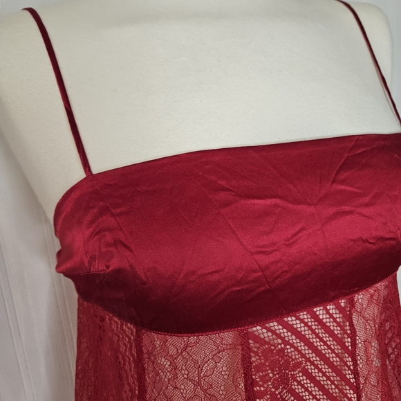 Vintage Victoria Secret slip - Picture 4 of 11